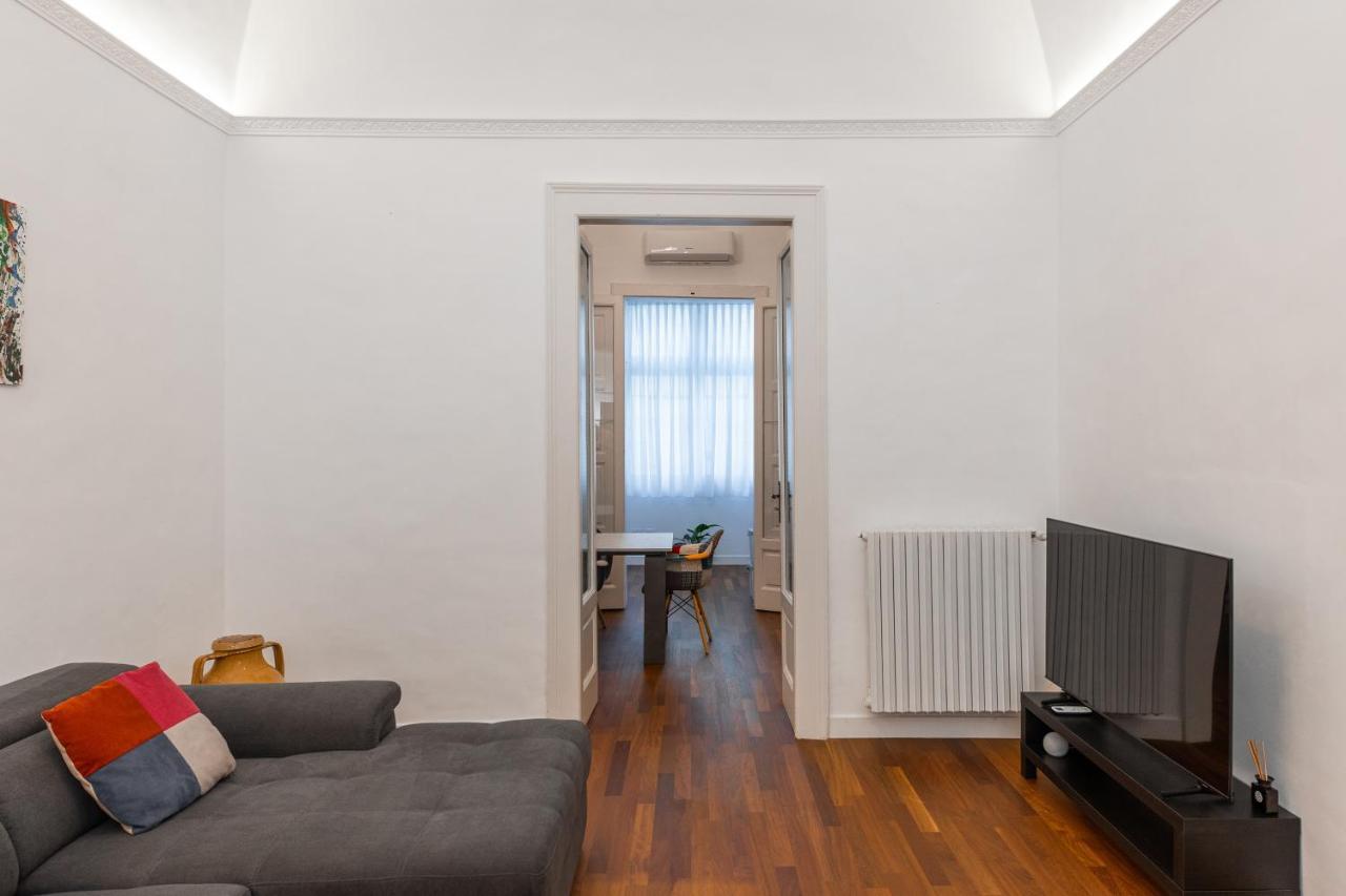 Casa Dei Visionari Apartment Bari Exterior photo